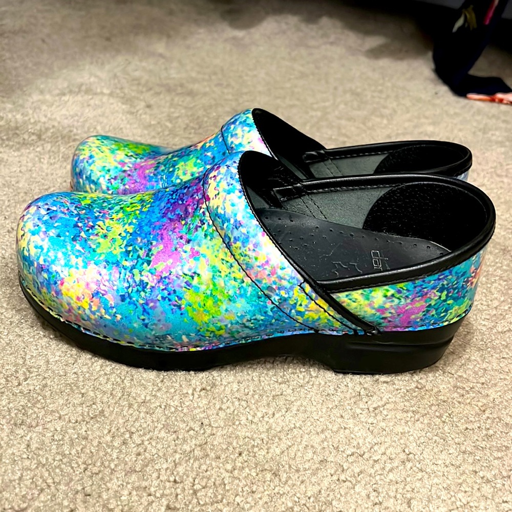 Dansko clogs size 37 7